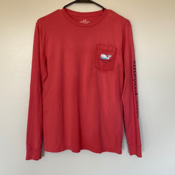 Vineyard Vines Other - Vineyard Vines Chicago Flag & Whale Long Sleeve T-shirt Coral Size 16 Youth EC!
